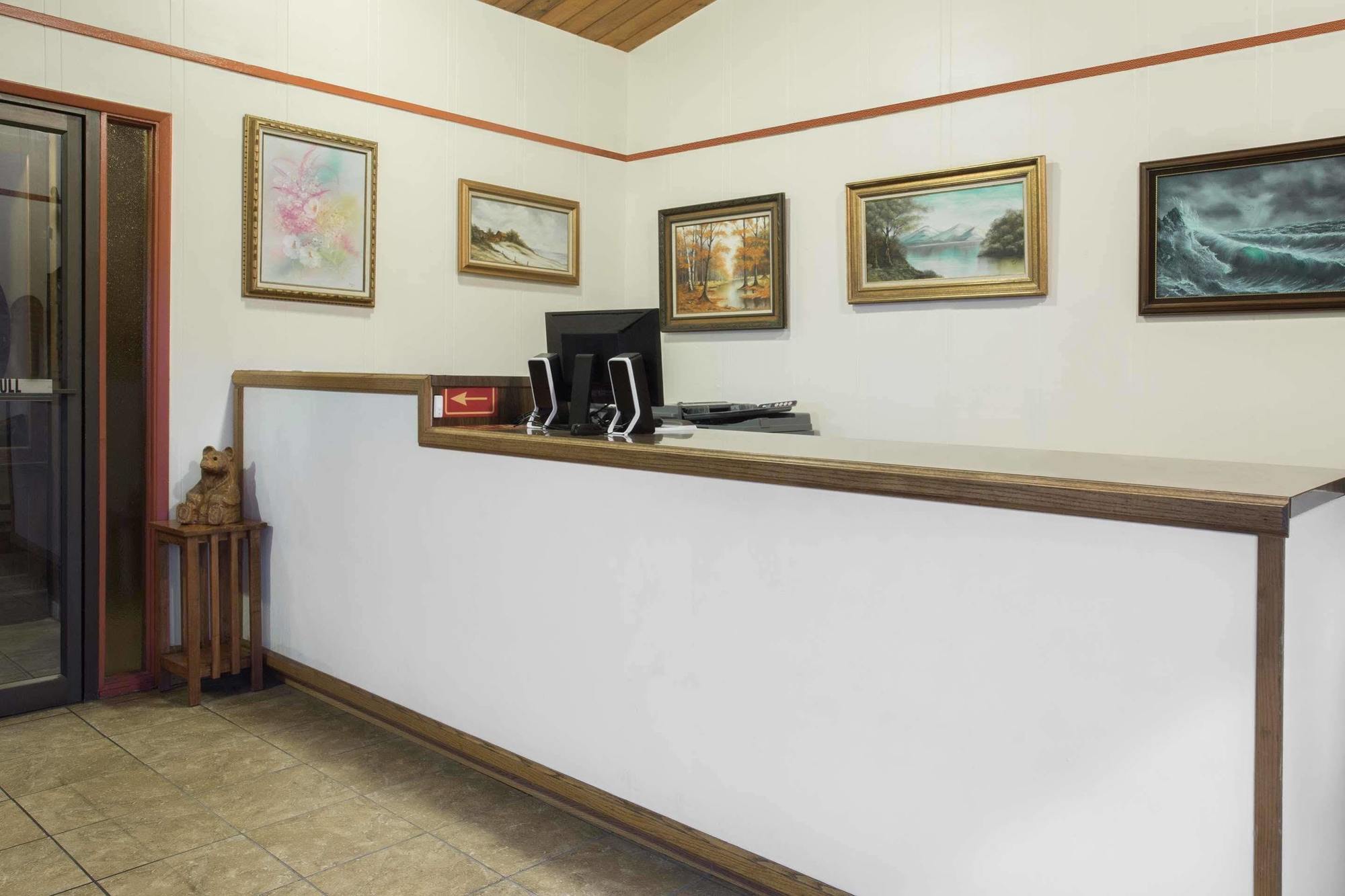 Knights Inn Boardman  Kültér fotó